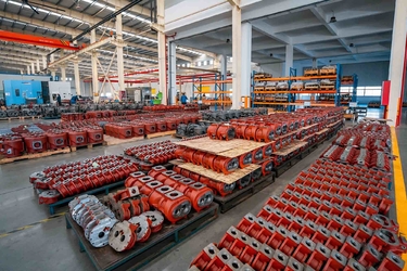 Jiangsu Jufeng Machinery Manufacturing Co., LTD üreticinin üretim hattı